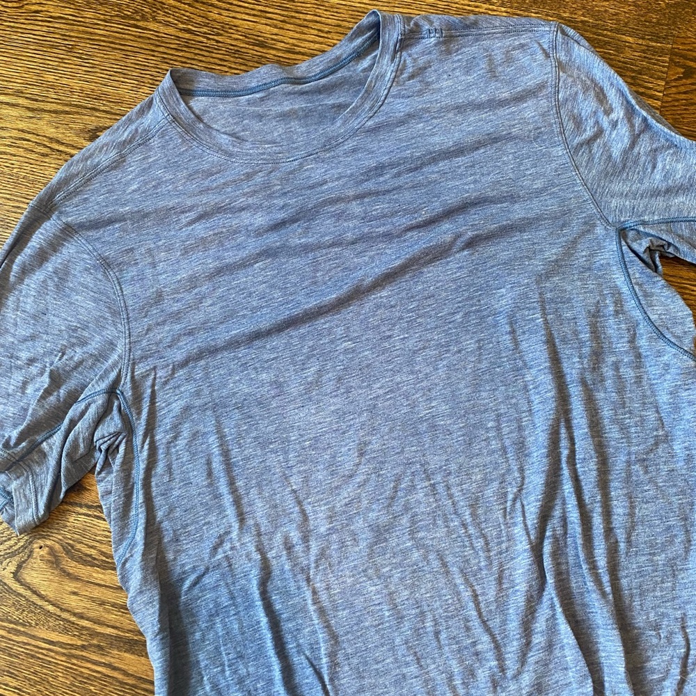 EUC Lululemon Somatic aero short Sleeve